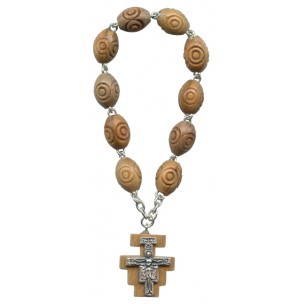 http://www.monticellis.com/3714-4125-thickbox/rosario-decenio-con-madera-de-olivo-y-una-cruz-tallada-stdamian.jpg