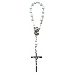http://www.monticellis.com/3718-4129-thickbox/decade-rosary-with-pearls-mm5.jpg